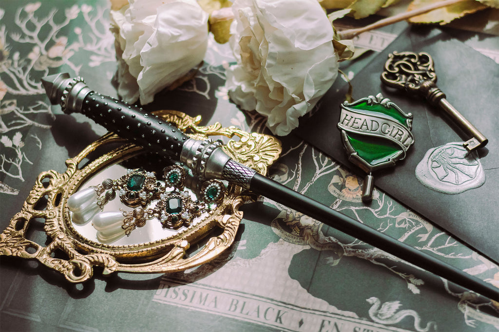 Product image Narcissa Malfoy Wand - Character Edition