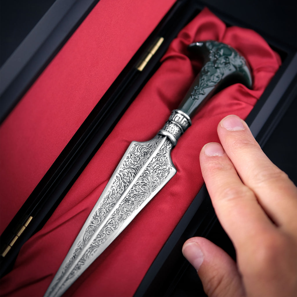 Produktbild Harry Potter - Bellatrix Lestrange Dolch