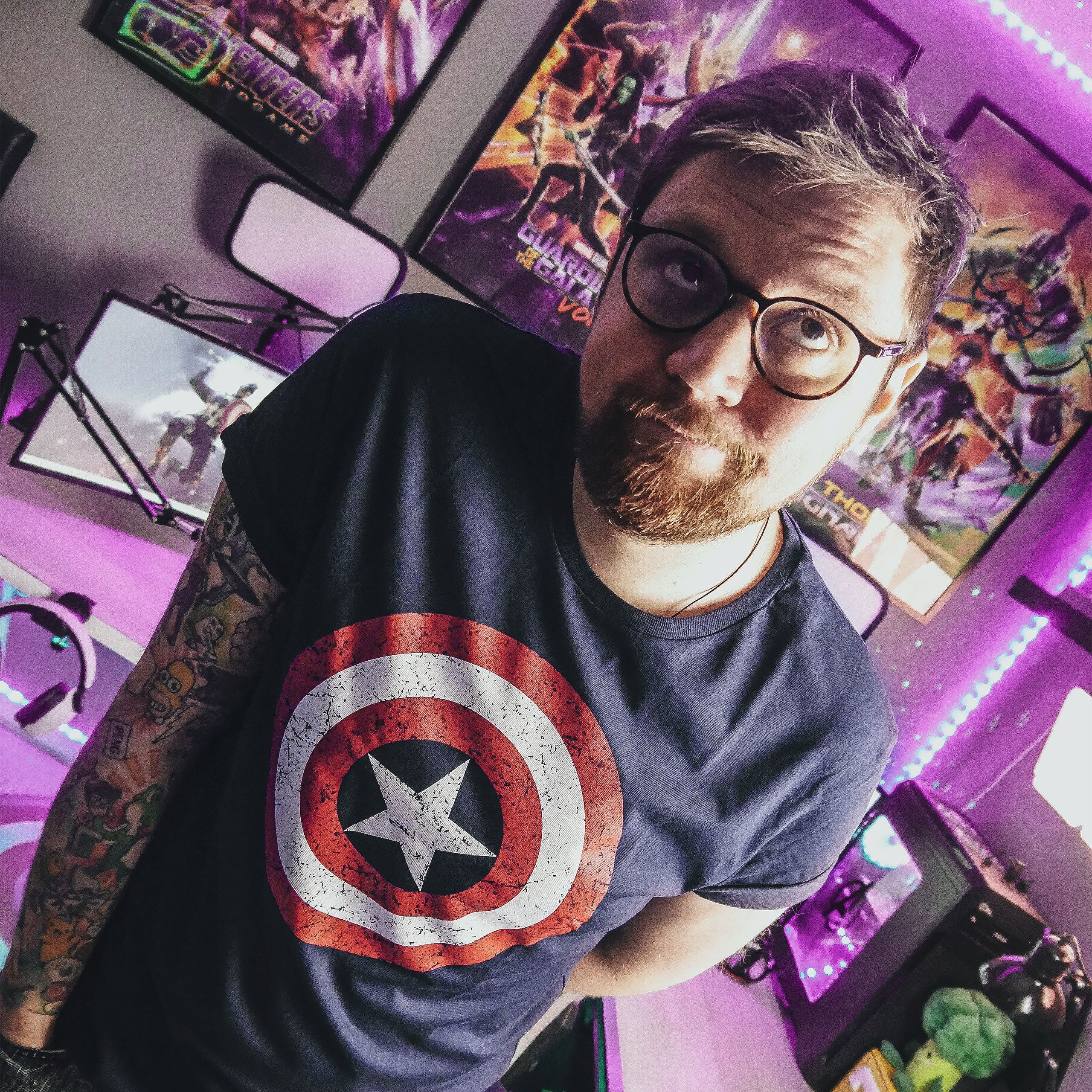 Produktbild Captain America - Distressed Shield Logo T-Shirt blau