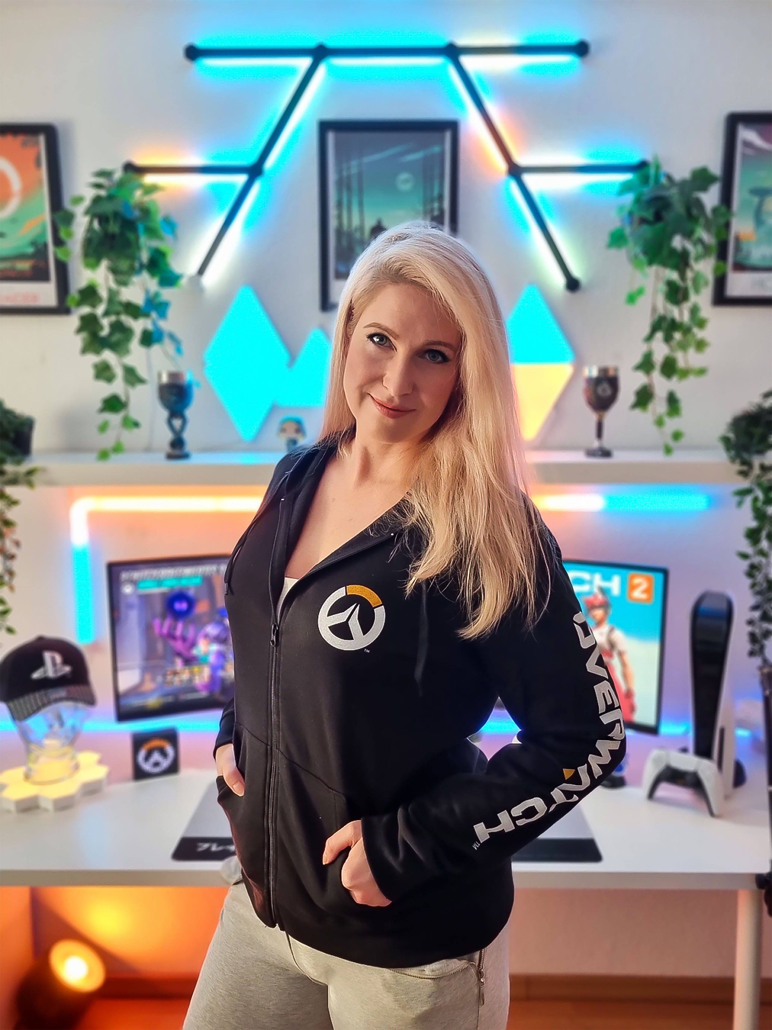 Produktbild Overwatch - Logo Kapuzenjacke schwarz