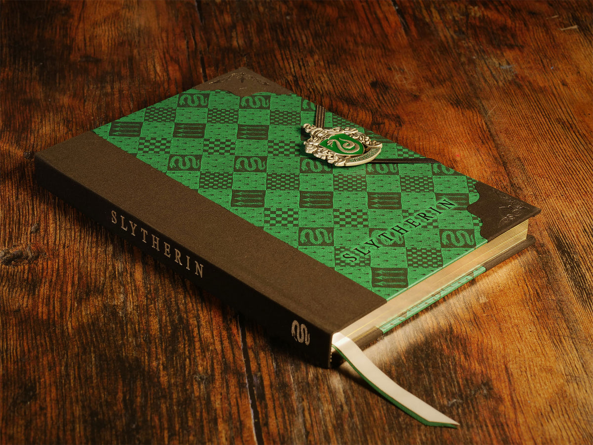 Produktbild Harry Potter - Slytherin Wappen Deluxe Notizbuch