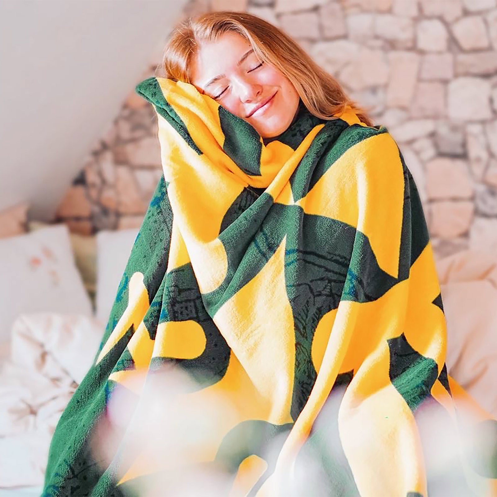 Produktbild Zelda - Hyrule Logo Flauschdecke