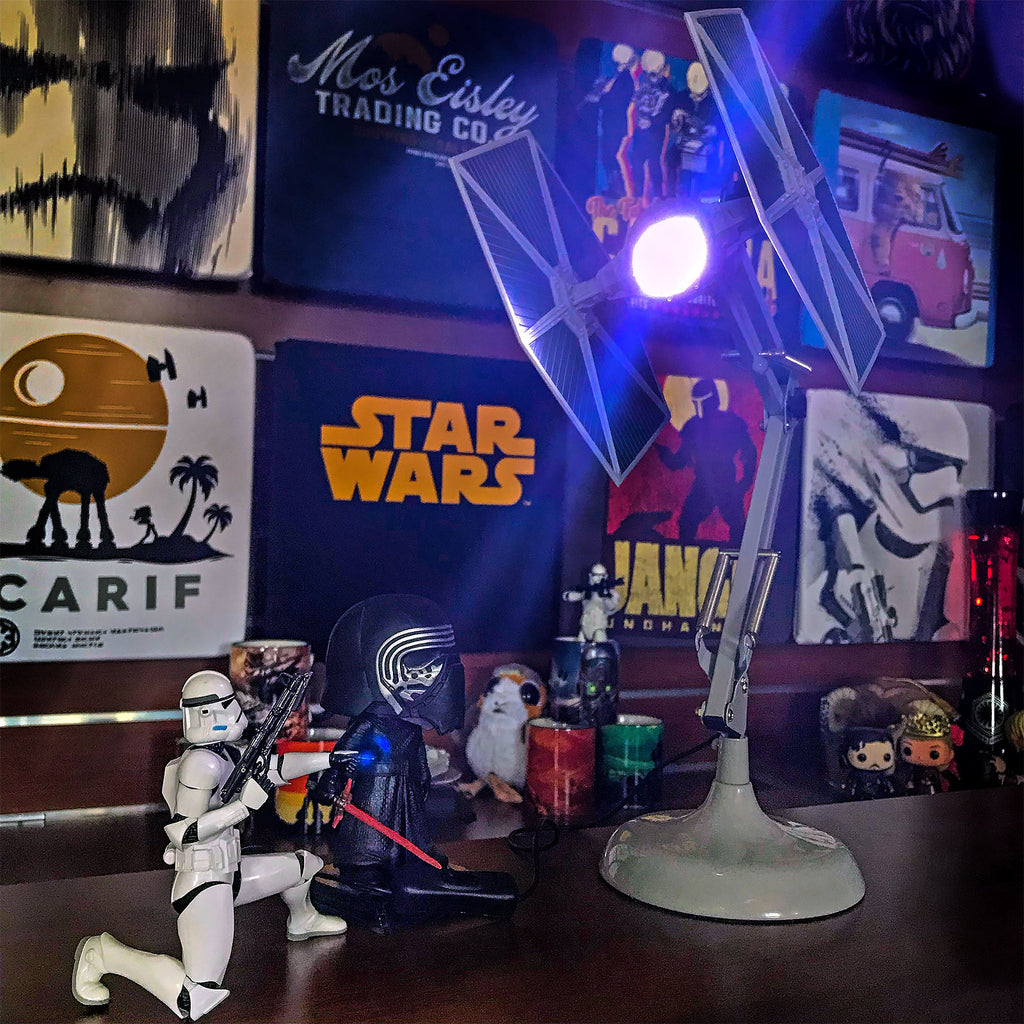 Produktbild Star Wars - Tie Fighter Tischlampe