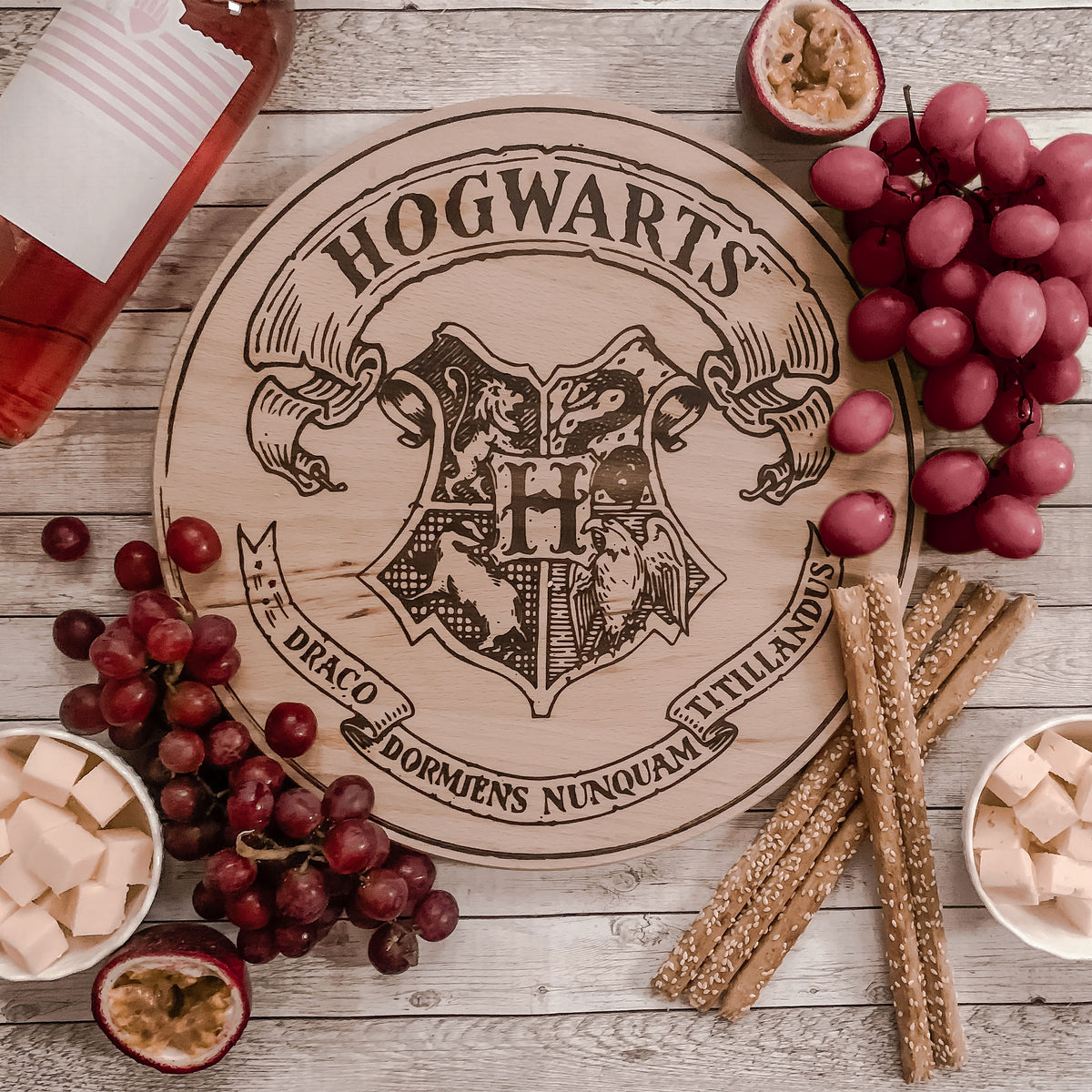 Produktbild Harry Potter - Hogwarts Wappen Schneidebrett Buche