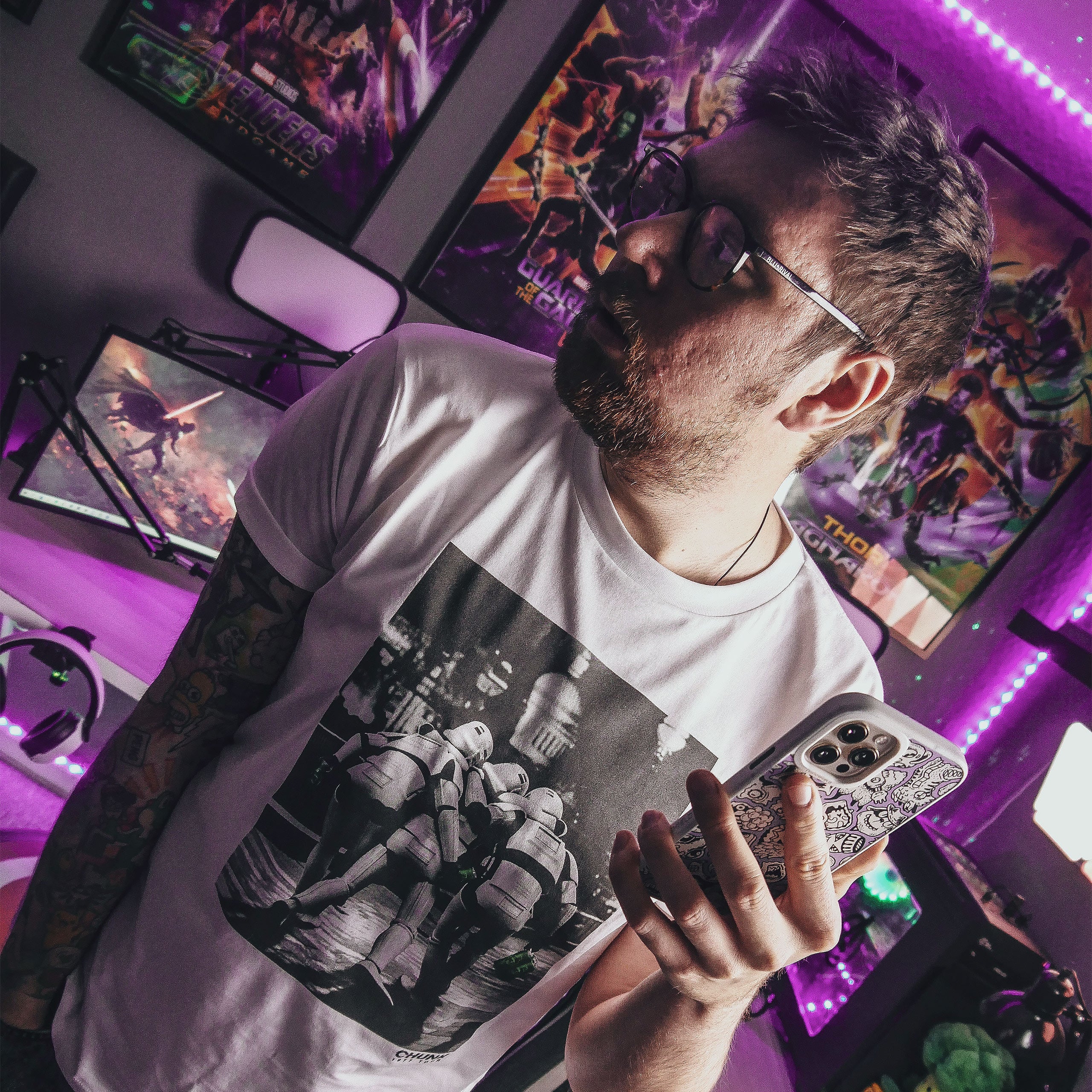 Produktbild Imperial Fighters at Night T-Shirt für Star Wars Fans