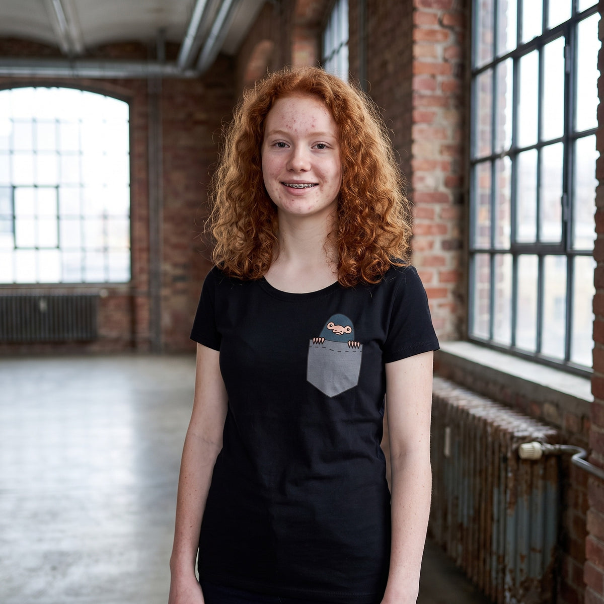 Produktbild Pocket Niffler - Phantastische Tierwesen T-Shirt Damen schwarz