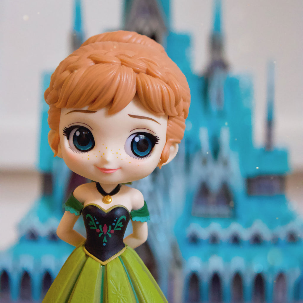 Produktbild Frozen - Anna Coronation Style Q Posket Figur 14 cm