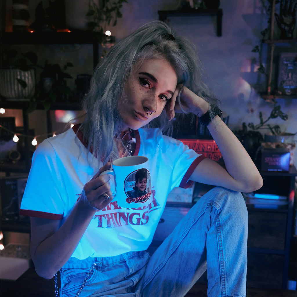 Produktbild Stranger Things - Dustin Snowball Dance Tasse