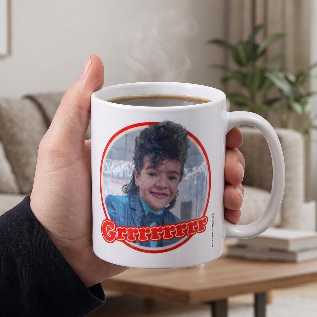 Produktbild Stranger Things - Dustin Snowball Dance Tasse