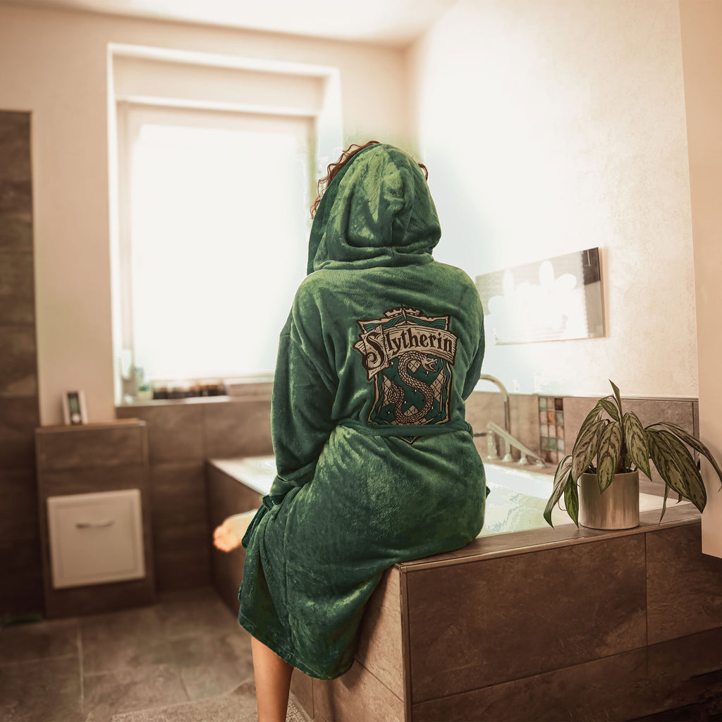 Produktbild Harry Potter - Slytherin Wappen Bademantel grün
