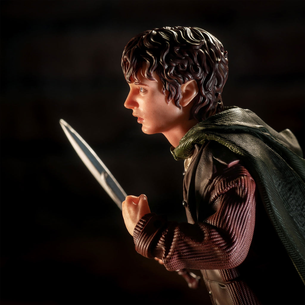 Produktbild Der Herr der Ringe - Frodo BDS Art Scale Deluxe Statue 14 cm