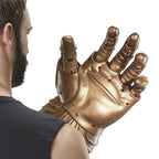 Produktbild Avengers - Thanos Infinity Gauntlet mit Licht und Sound