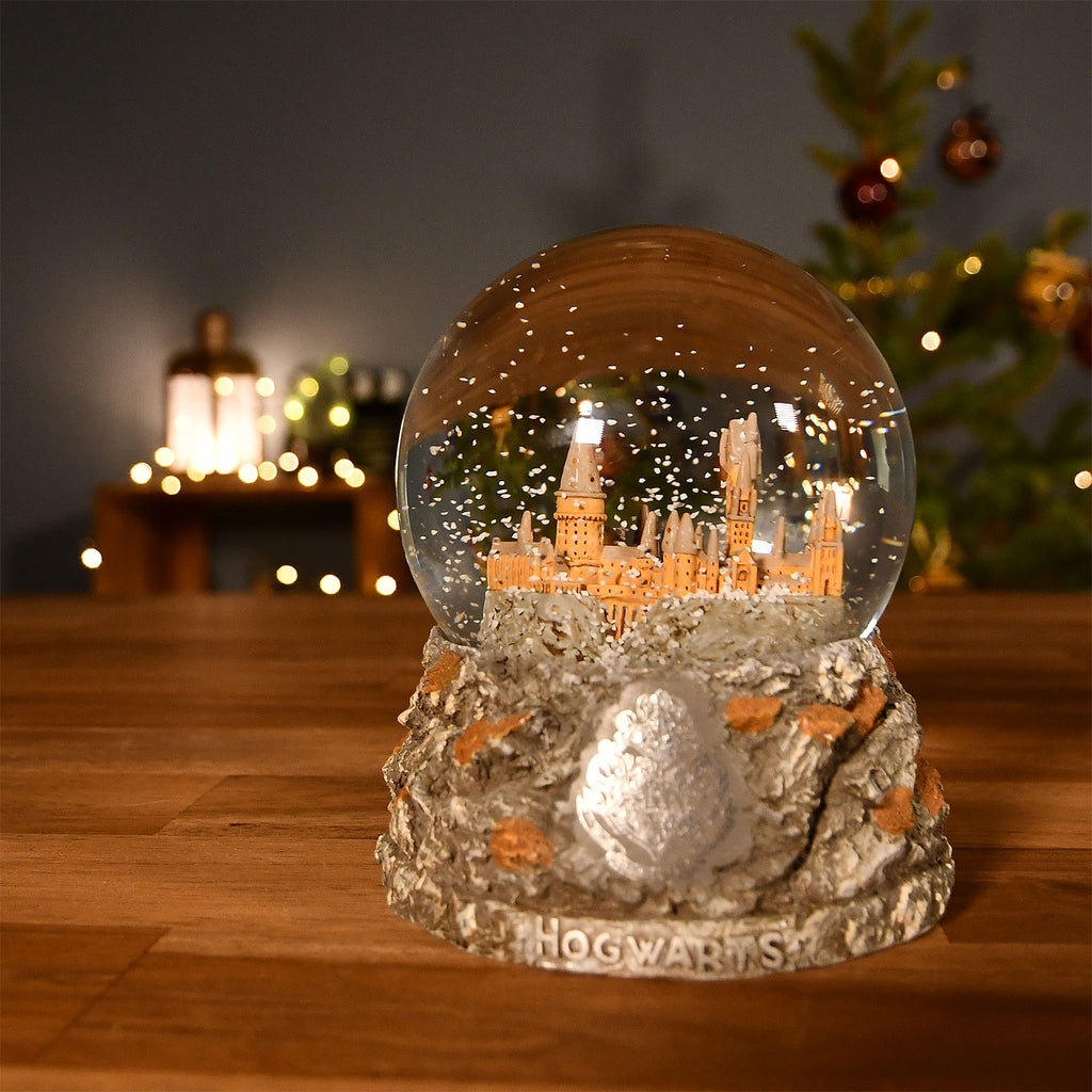 Produktbild Harry Potter - Hogwarts Schneekugel