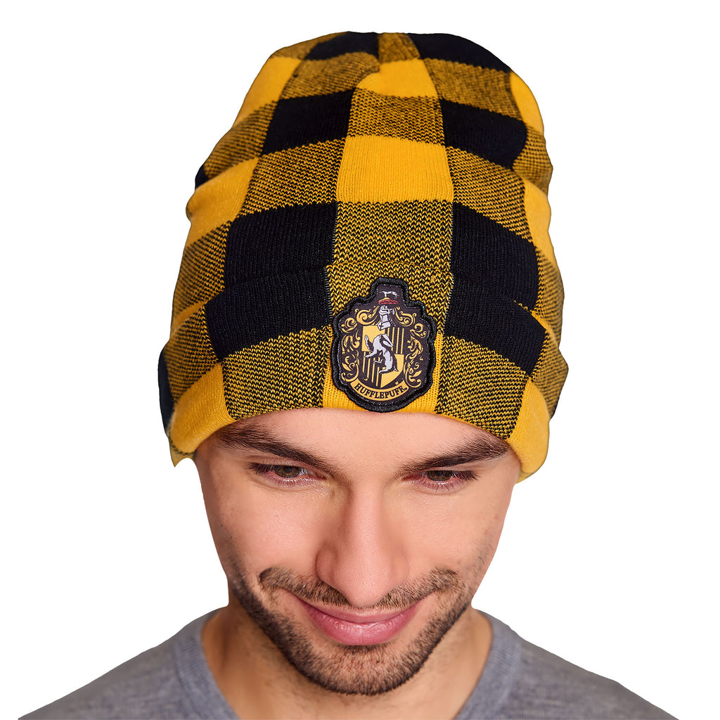 Produktbild Harry Potter - Hufflepuff Wappen Karo Mütze