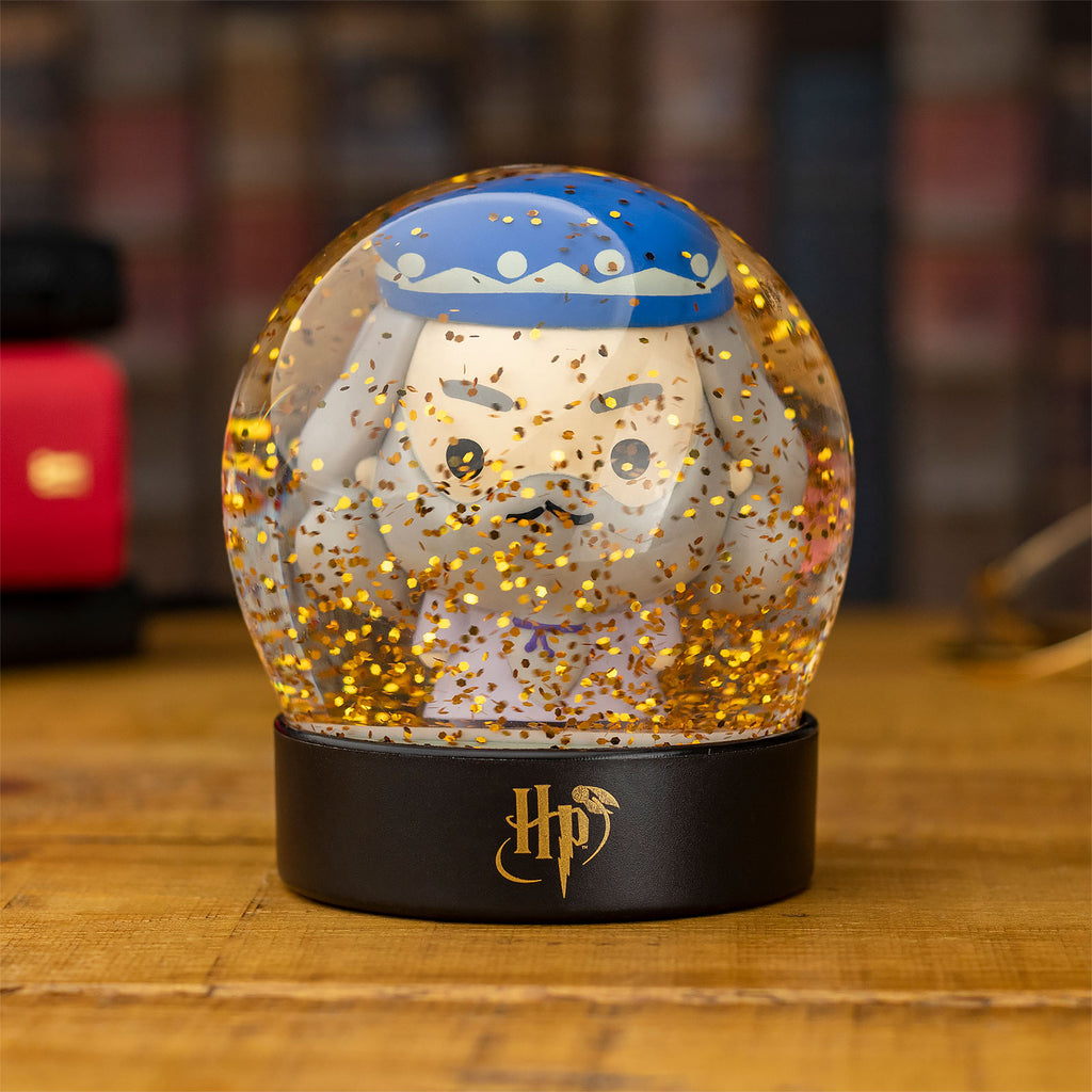 Produktbild Harry Potter - Dumbledore Chibi Schneekugel mit Glitter