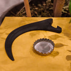 Produktbild Jurassic Park - Velociraptor Kralle Magnet Flaschenöffner