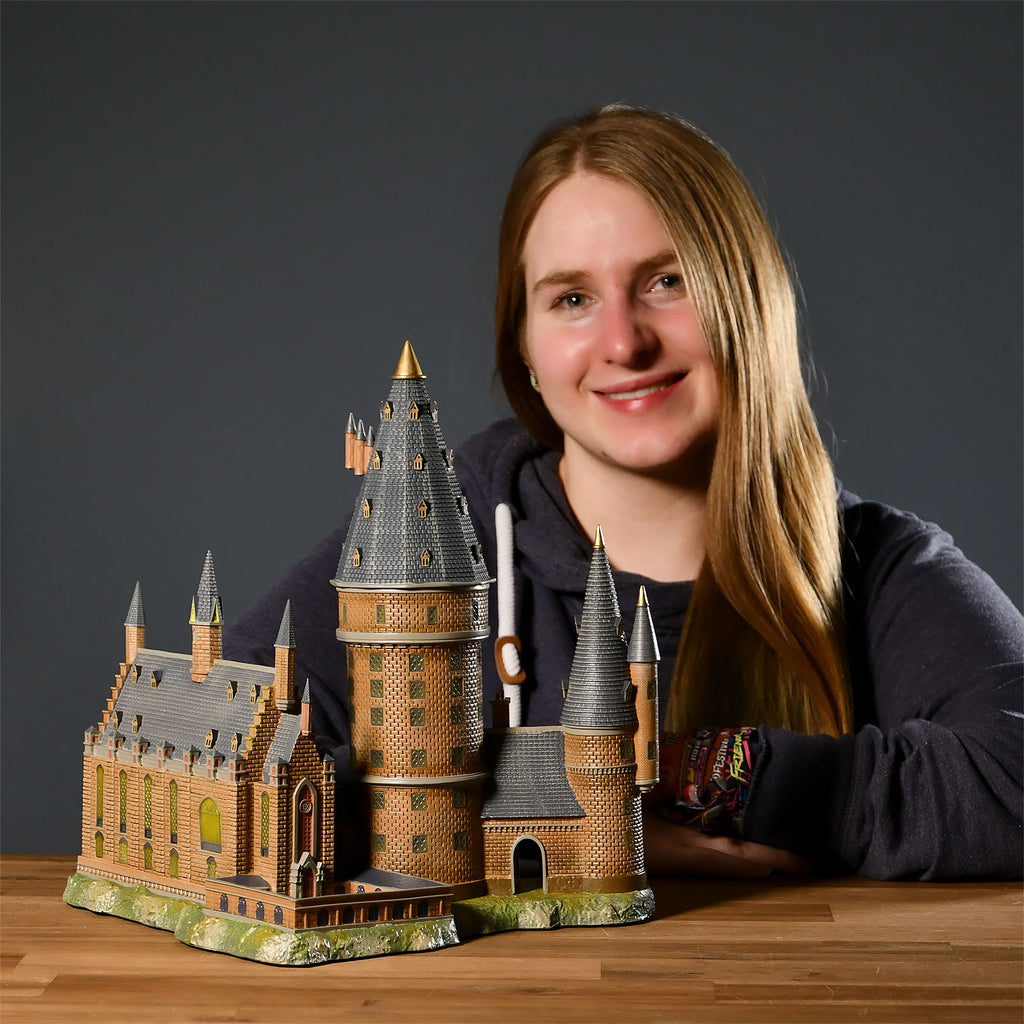 Produktbild Hogwarts Große Halle mit Hauptturm Miniatur Replik mit Beleuchtung - Harry Potter