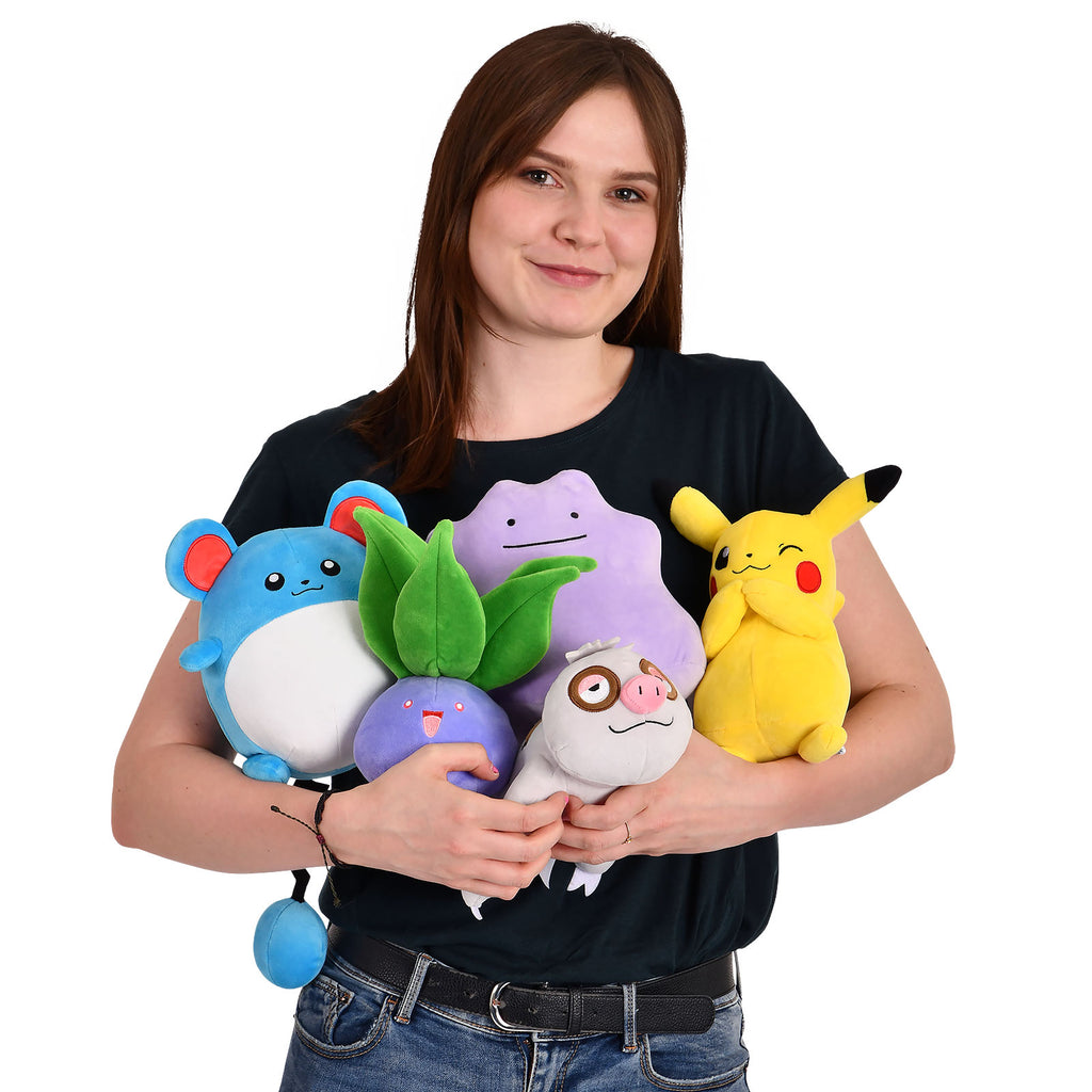 Produktbild Pokemon - Pikachu Plüsch Figur 24 cm