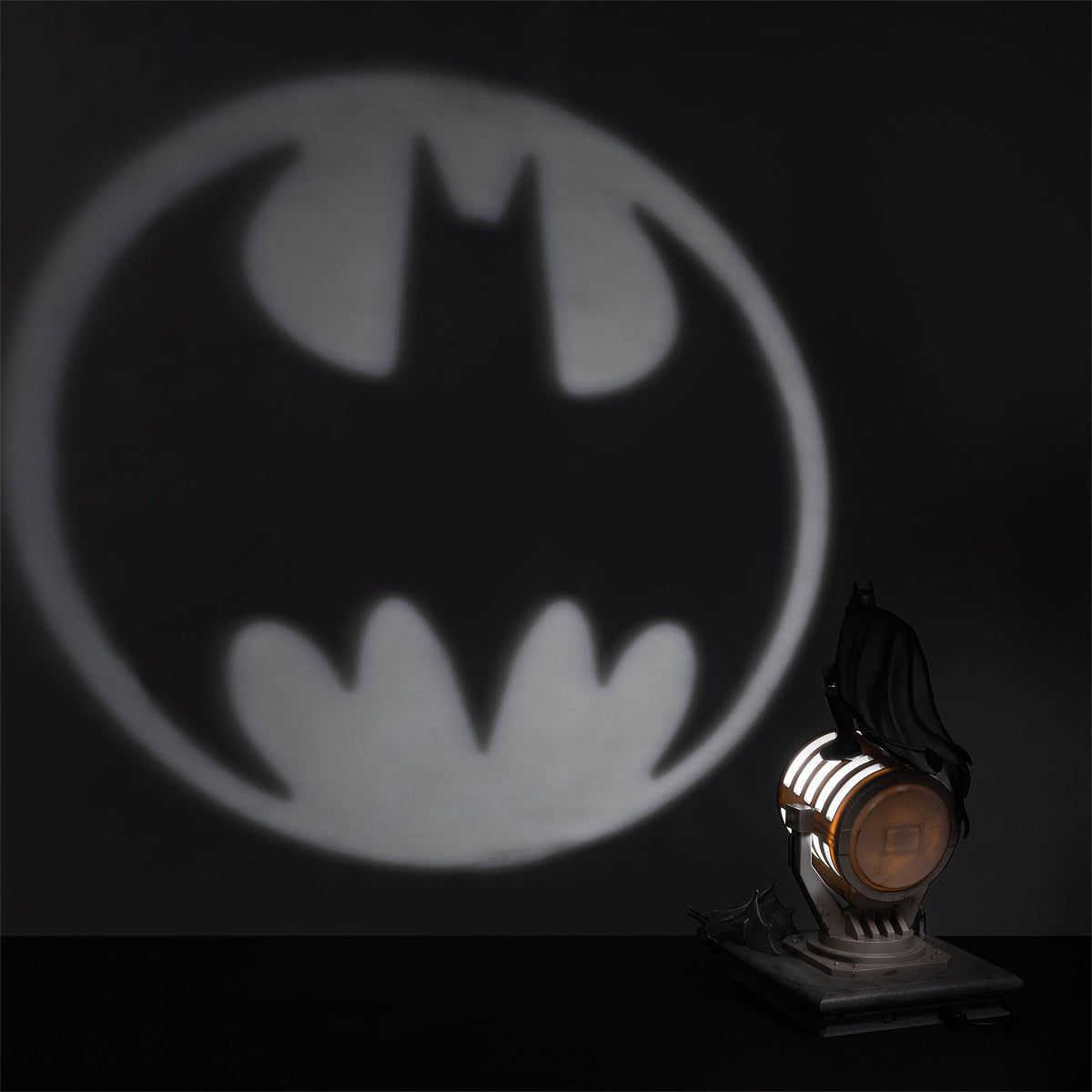 Produktbild Batman - Logo Tischlampe mit Projektion