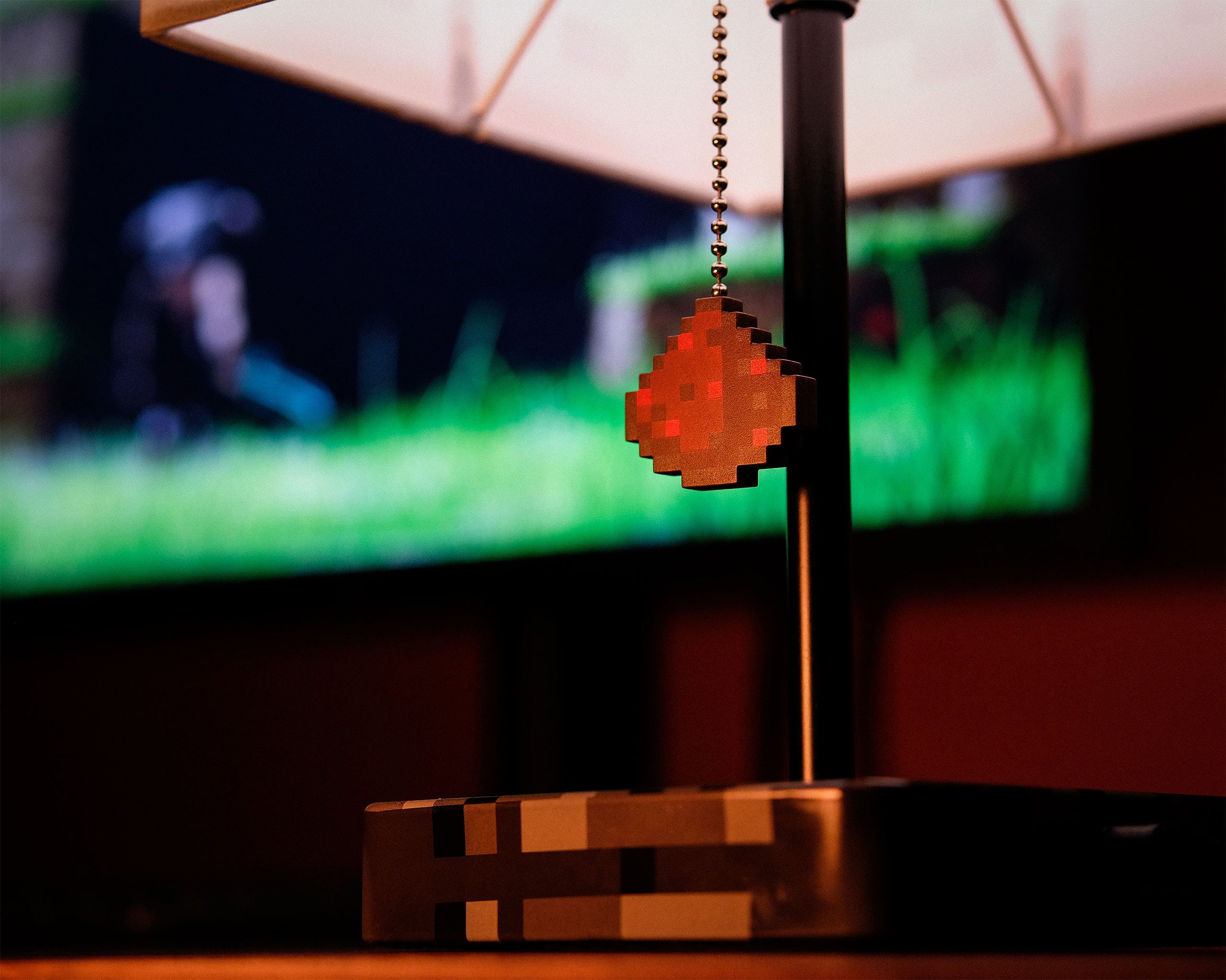 Product image Minecraft - Redstone Block Table Lamp