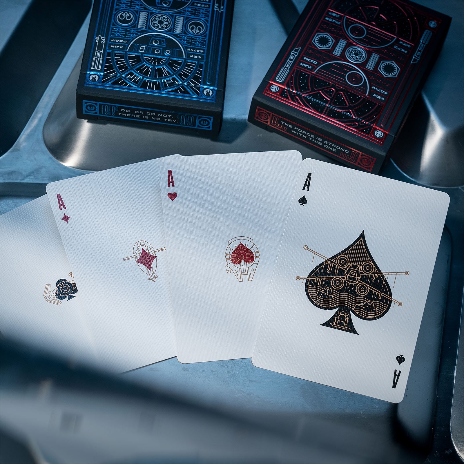 Produktbild Star Wars - Dark Side Kartenspiel