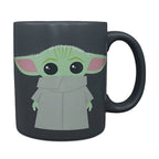 Produktbild The Child Armed and Dangerous Tasse - Star Wars The Mandalorian