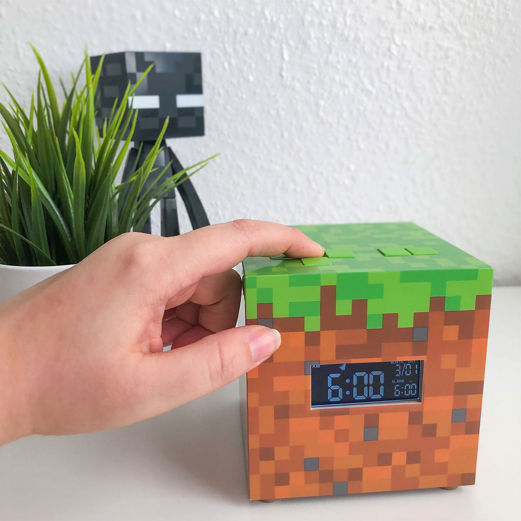 Produktbild Minecraft - Grasblock Wecker mit Licht