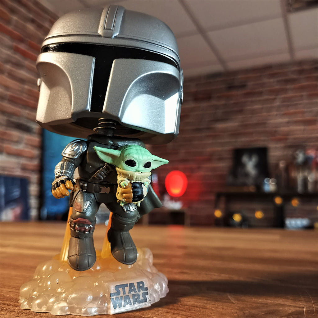 Produktbild The Mandalorian mit The Child Funko Pop Wackelkopf-Figur - Star Wars