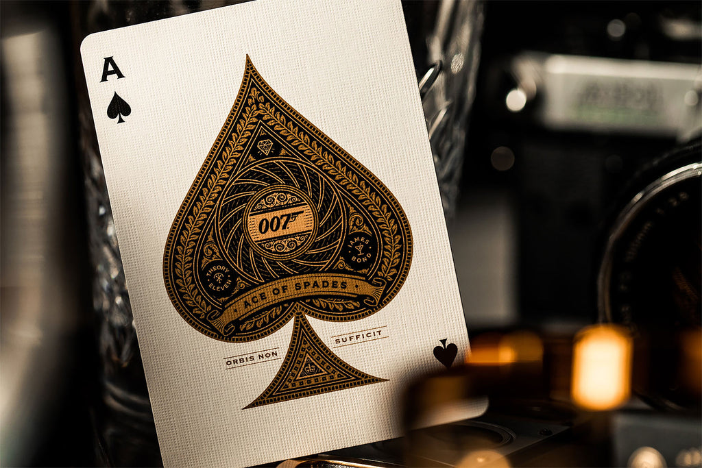Produktbild James Bond 007 Kartenspiel