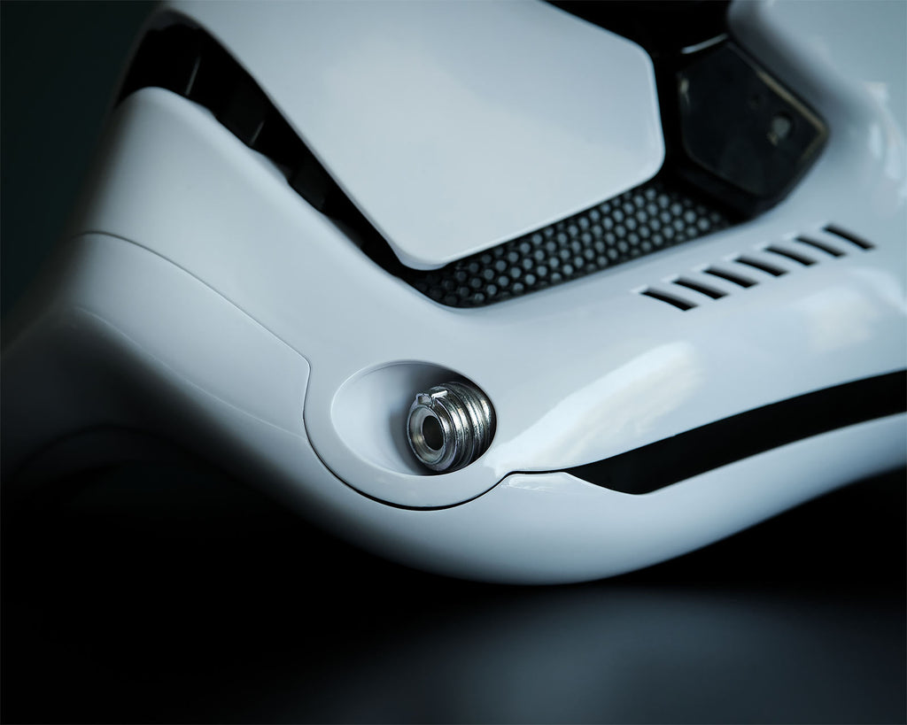 Produktbild First Order Stormtrooper Helm Replik mit Stimmenverzerrer - Star Wars