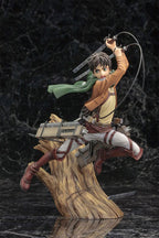 Produktbild Attack on Titan - Eren Jaeger Figur 26cm