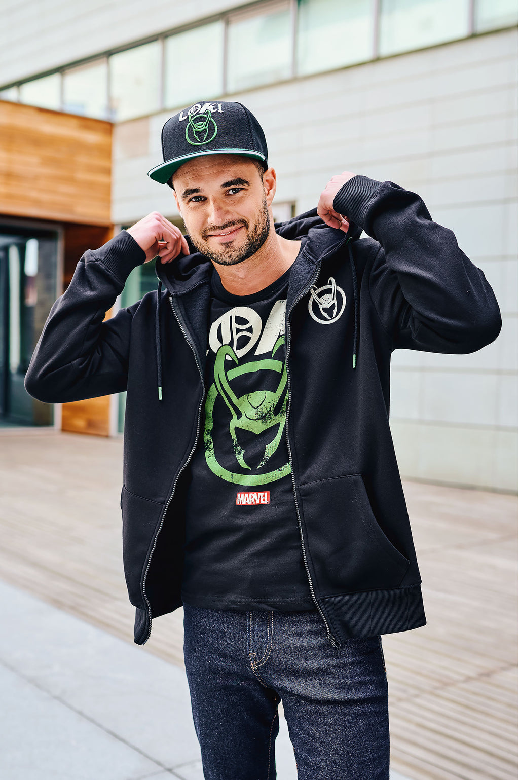 Produktbild Loki - Logo Badge Snapback Cap