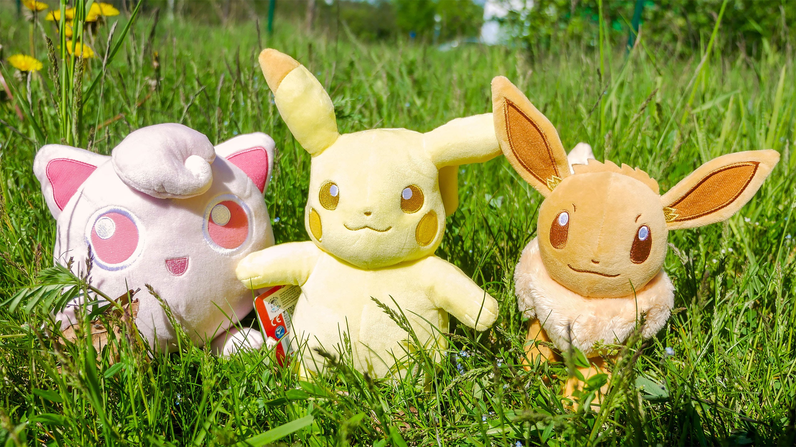 Produktbild Pokemon - Pummeluff Monochrom Plüsch Figur 17 cm