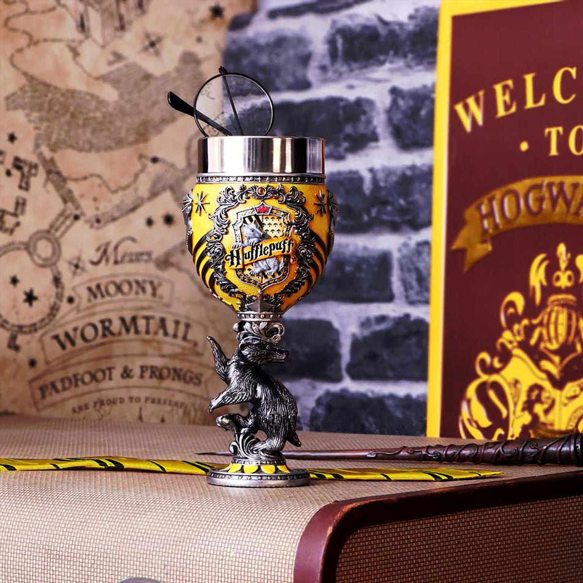 Produktbild Harry Potter - Hufflepuff Logo Kelch deluxe