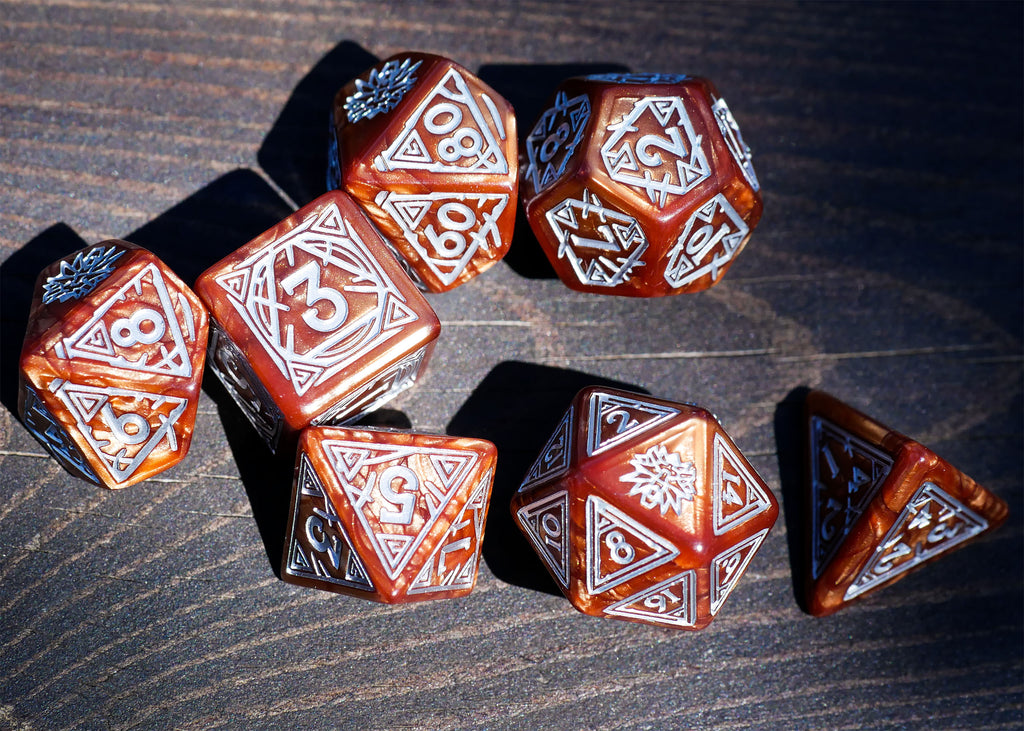 Produktbild Witcher - Geralt Monster Slayer RPG Würfel Set 7tlg mit Sammlermünze