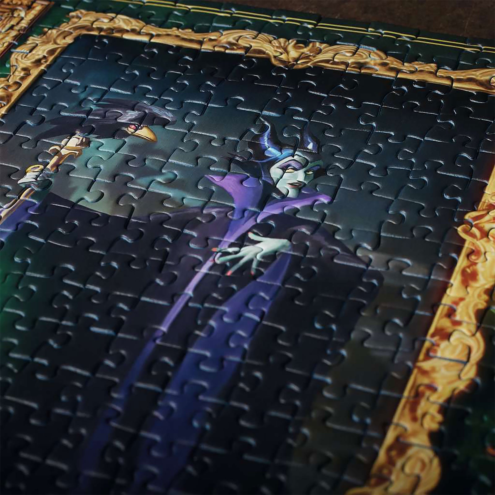 Product image Disney Maleficent - Villainous Puzzle 1000 pieces