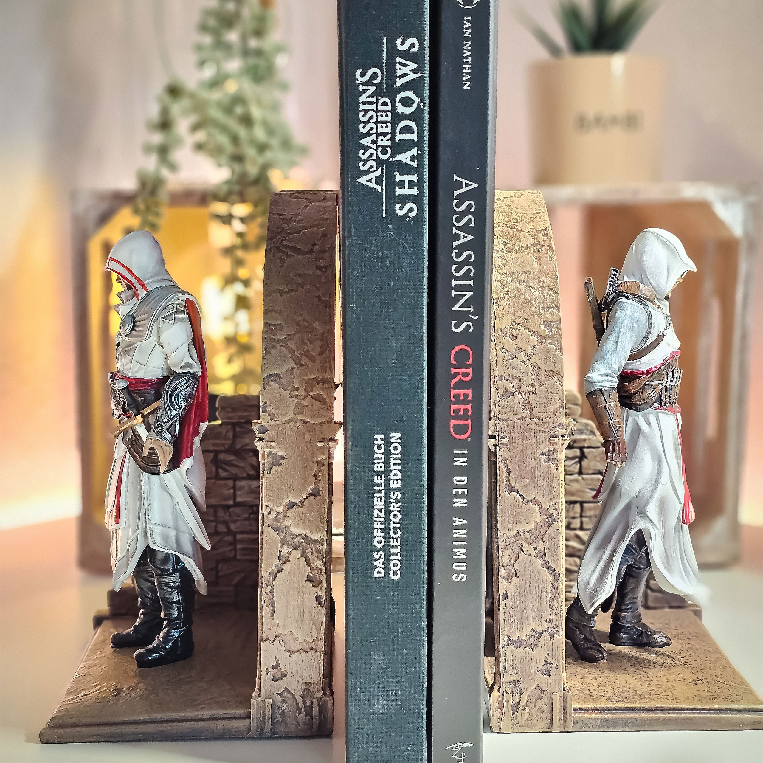 Produktbild Assassin's Creed - Altair und Ezio Buchstützen