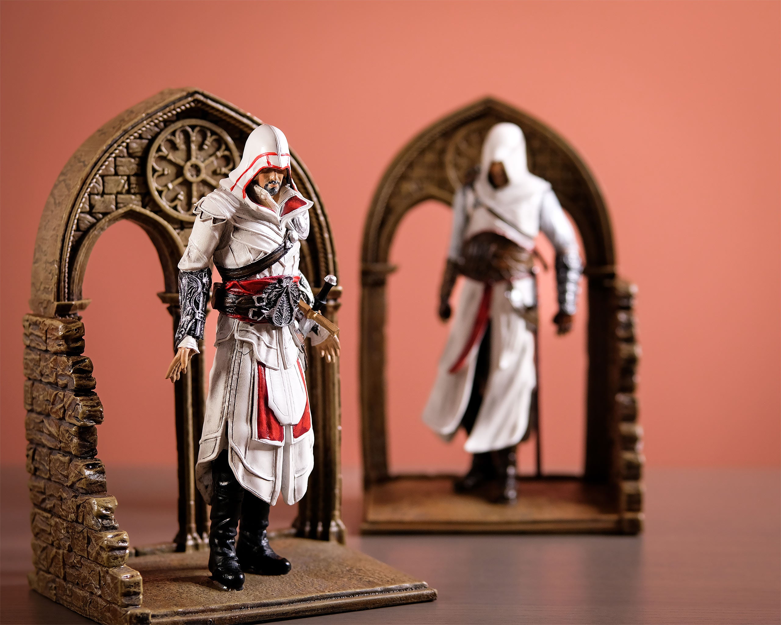 Produktbild Assassin's Creed - Altair und Ezio Buchstützen