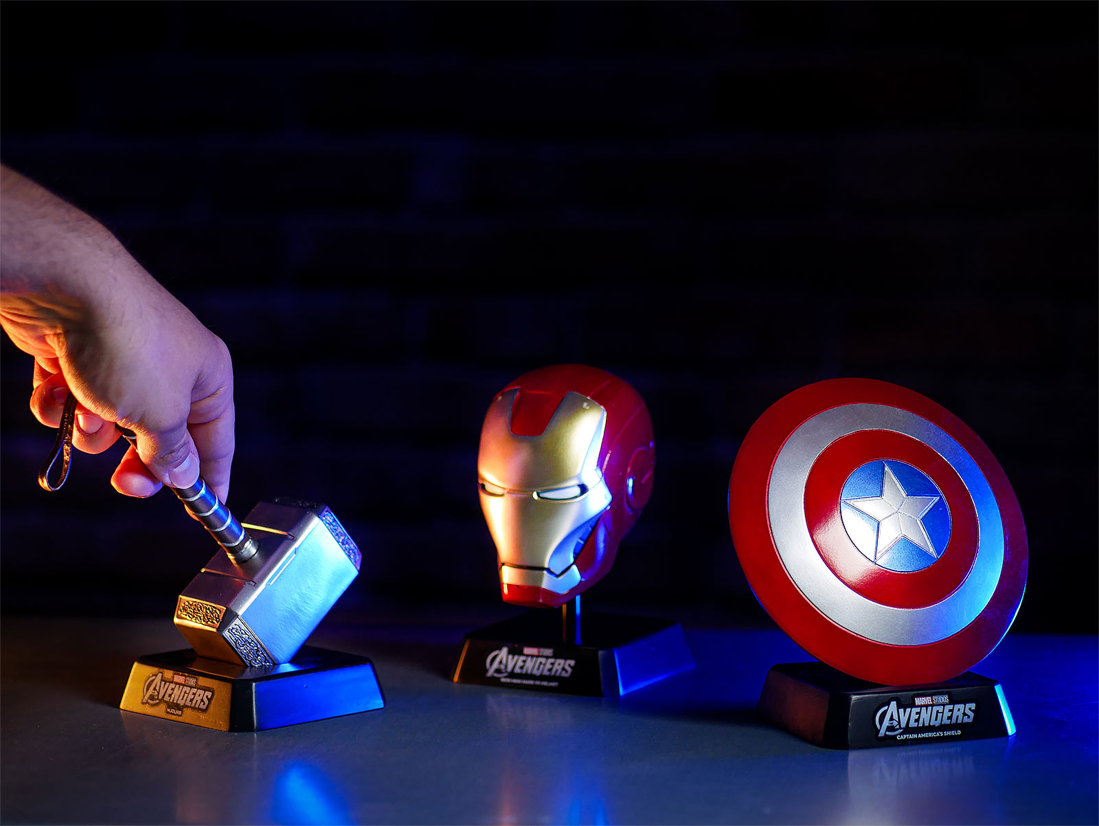 Produktbild Captain America - Shield Replik Marvel Museum Collection