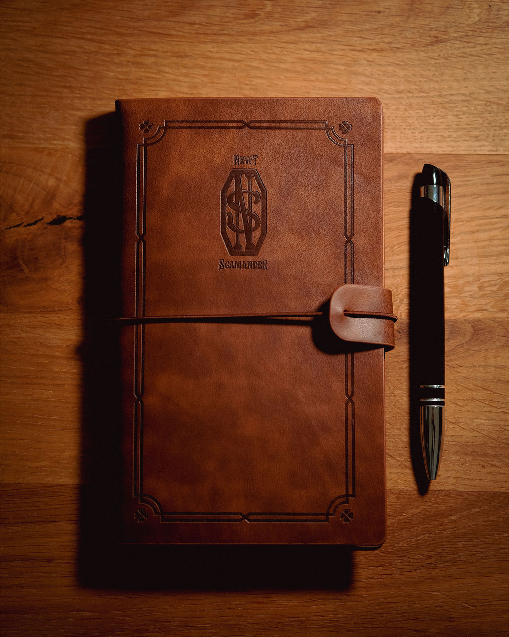 Produktbild Newt Scamander Notizbuch - Phantastische Tierwesen