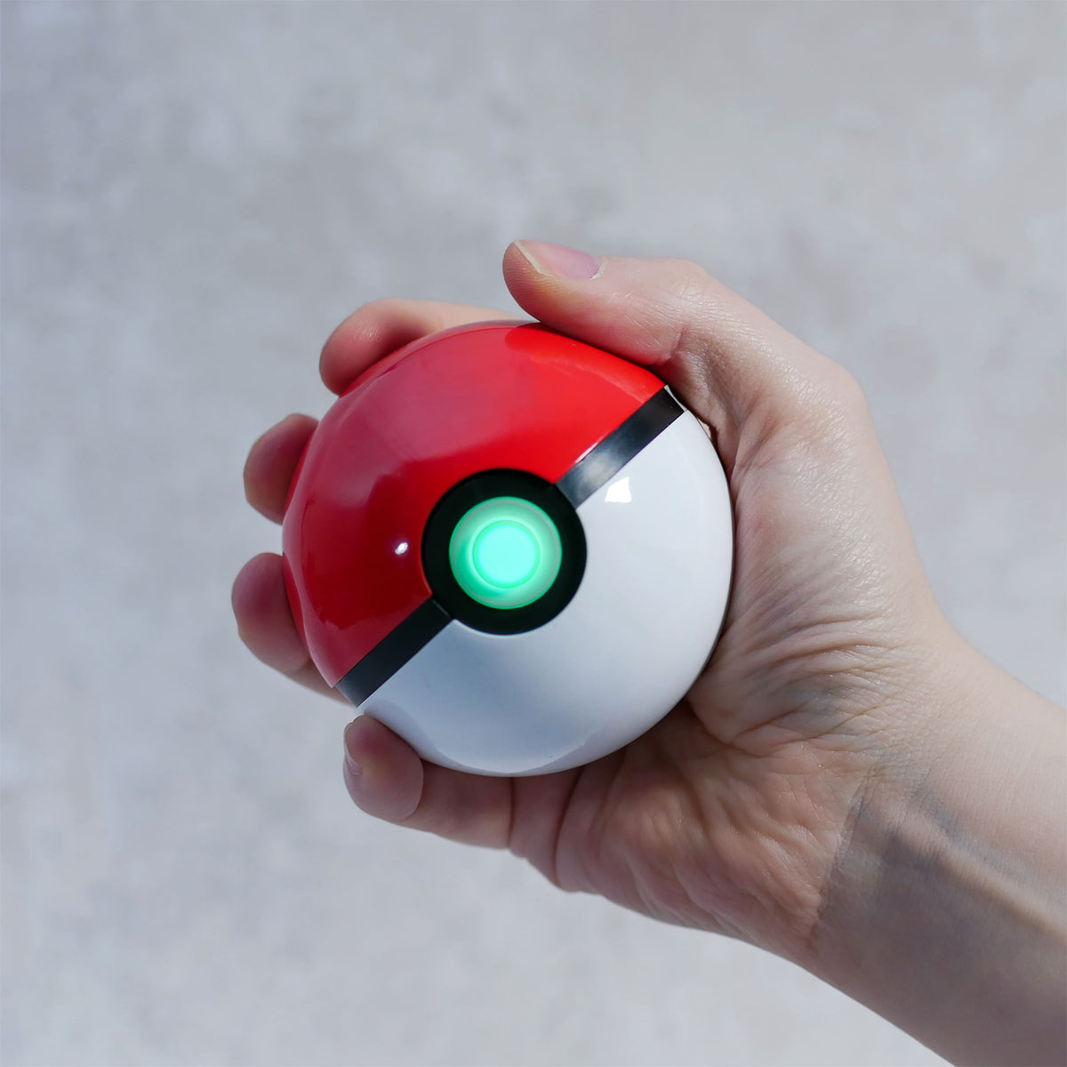 Produktbild Pokemon - Pokeball Replik mit Licht