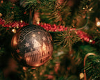 Produktbild Harry Potter - Hogwarts Weihnachtskugel mit Ohrstecker-Set