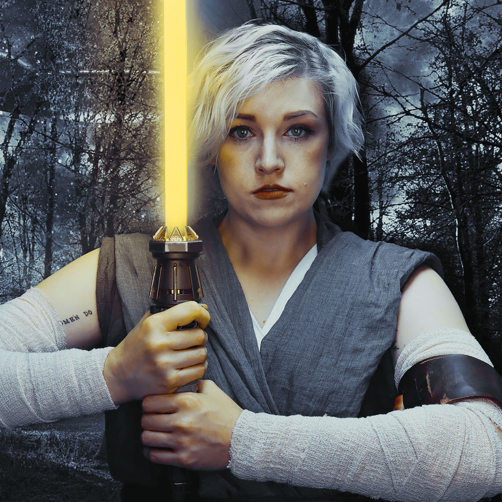 Produktbild Star Wars - Rey Skywalker Force FX Elite Lichtschwert
