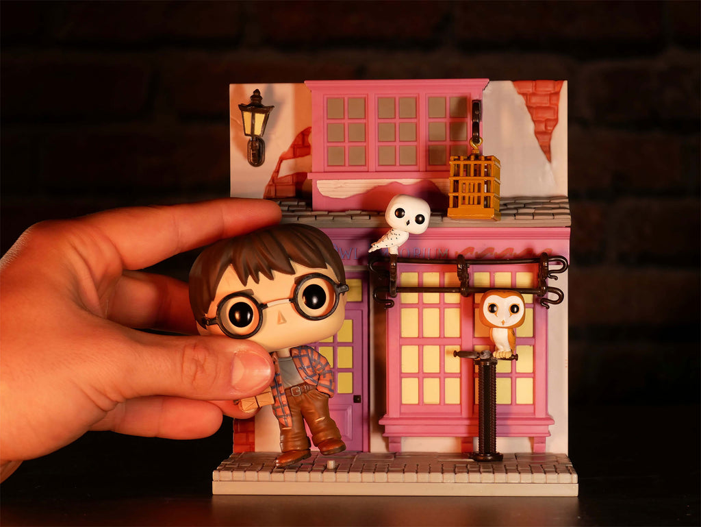 Produktbild Harry Potter und Eeylops Eulenkaufhaus Funko Pop Figur mit Diorama