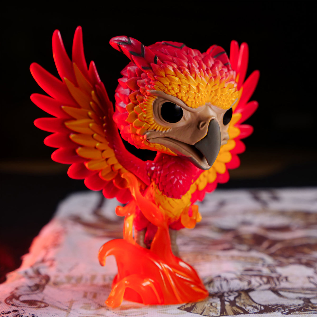 Produktbild Fawkes T-Shirt mit Funko Pop Glow in the Dark Figur - Harry Potter