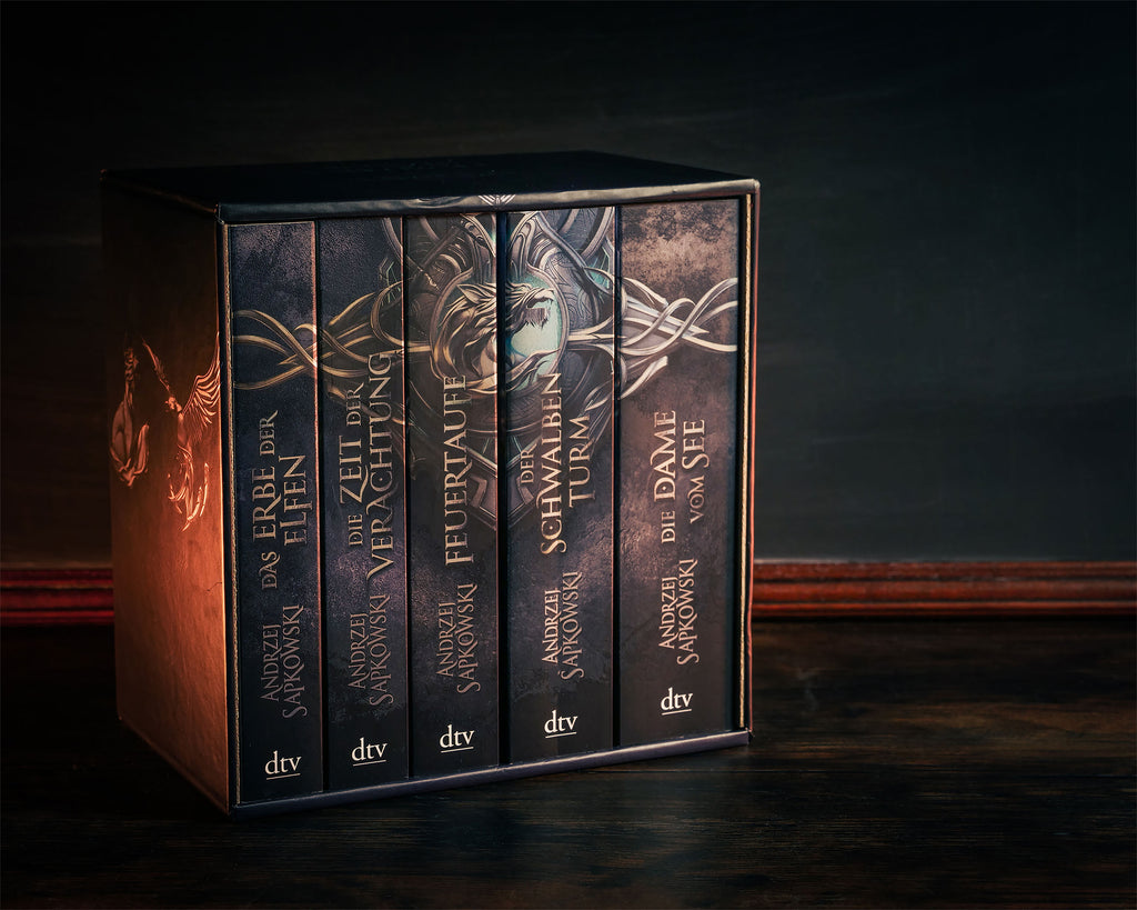 Product image The 5 volumes of the Witcher Saga in a slipcase