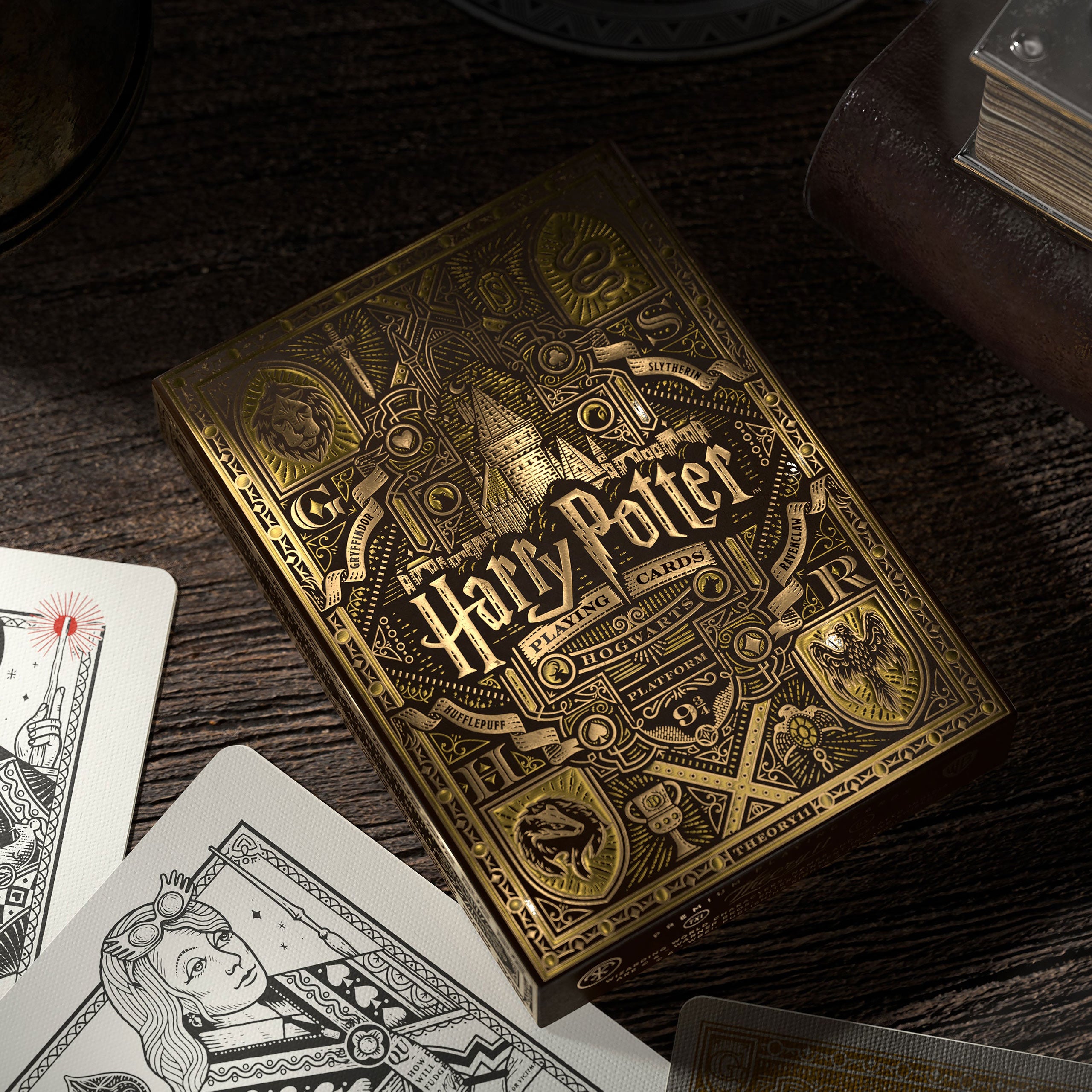 Produktbild Harry Potter - Hufflepuff Kartenspiel Deluxe Edition