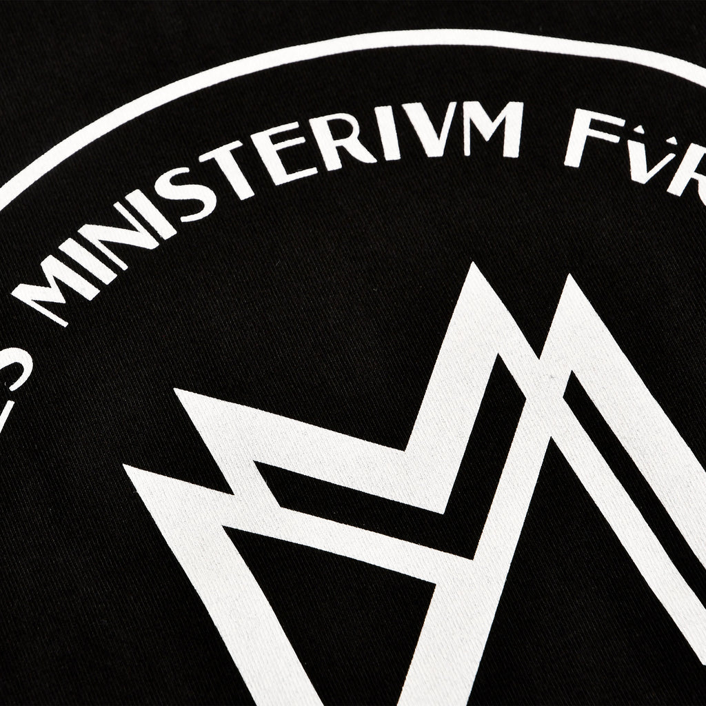 Produktbild Deutsches Ministerium für Magie T-Shirt schwarz - Phantastische Tierwesen