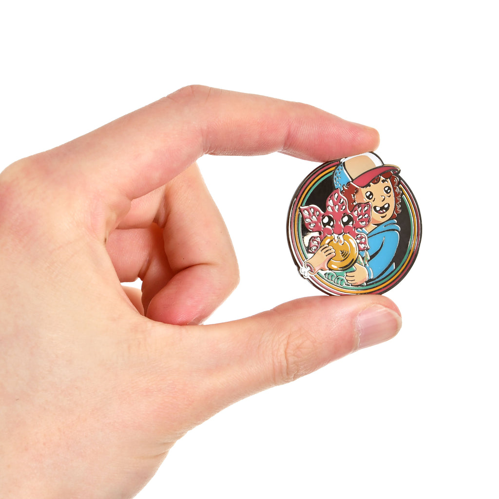 Produktbild Stranger Things - Dustin Pin Kings 1.4