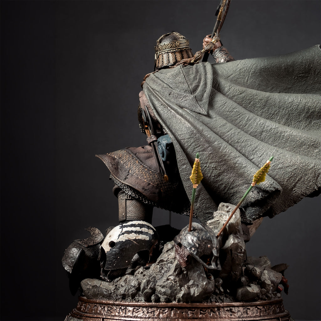 Product image The Lord of the Rings - Gimli Premium Collector's Statue Bonus Version